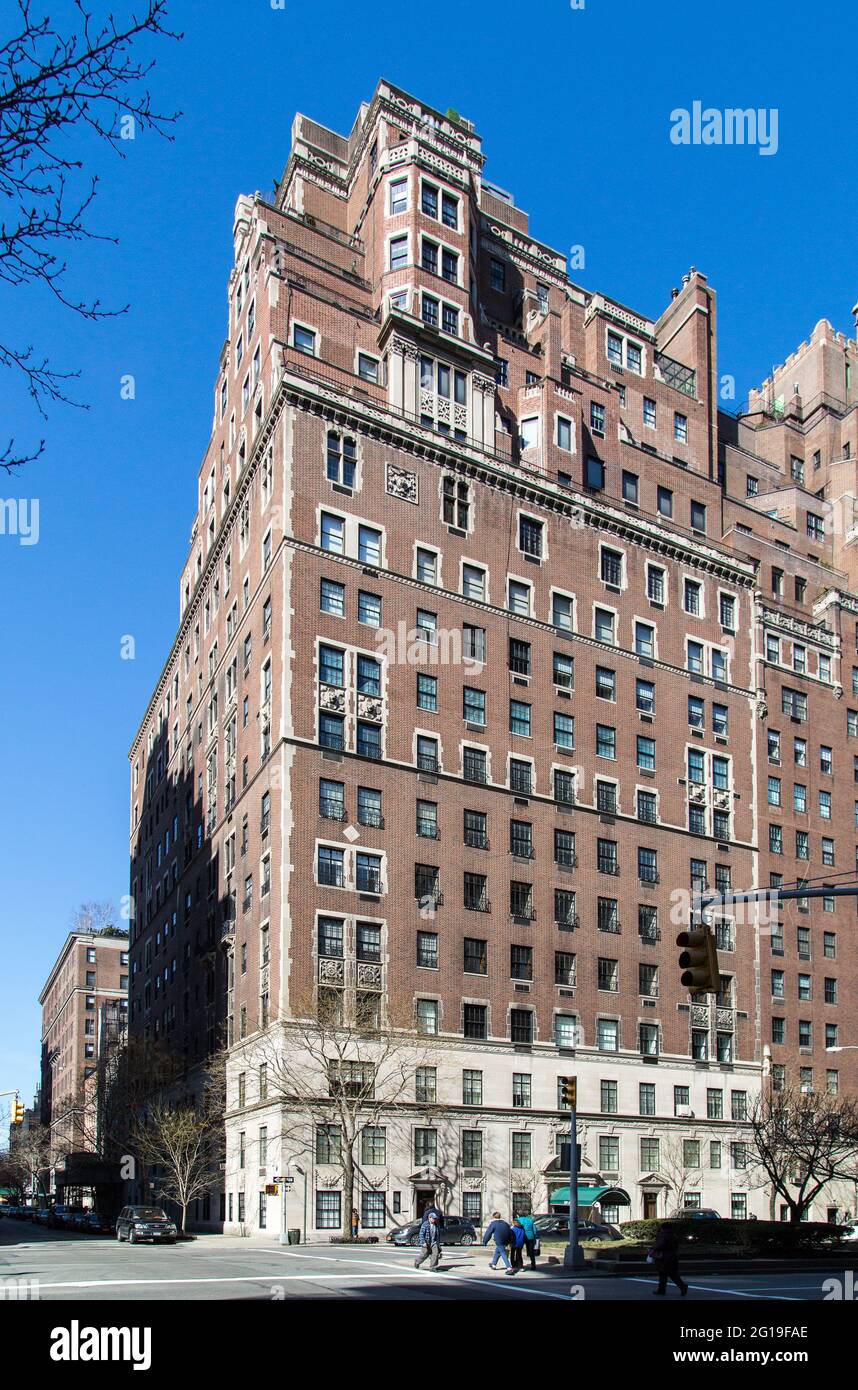 720 Park Avenue is a luxury high-rise apartment building