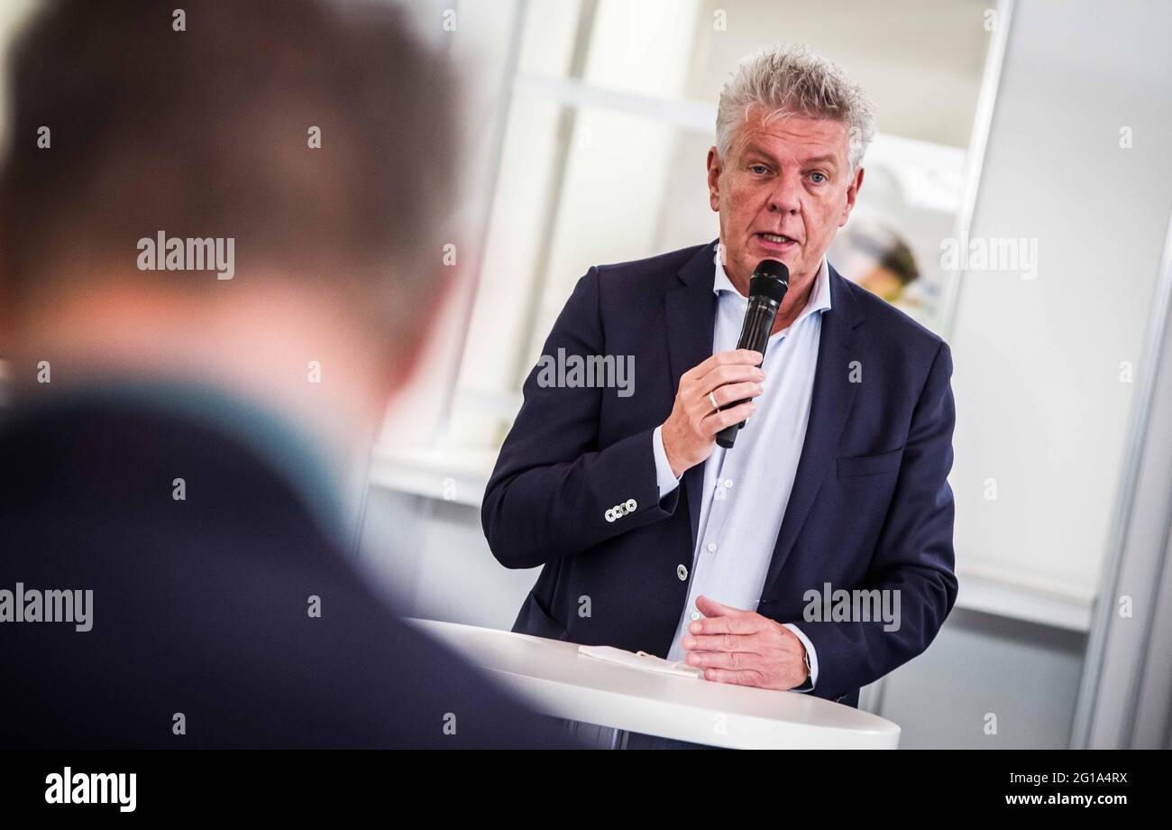 June 6, 2021, Munich, Bavaria, Germany: Munich Mayor DIETER REITER. A view from inside the Muenchen-Riem Impfzentrum (Munich-Riem Vaccine Center) where as of the 4th of June a total of 348.751 first and 197.023 second vaccine doses were given. In total, with the help of private practices and mobile teams, 912.223 vaccine doses were given (624.677 first doses und 287.546 second doses/49, 2% and 22, 6 % for over 16 respectively). Credit: ZUMA Press, Inc./Alamy Live News Stock Photo
