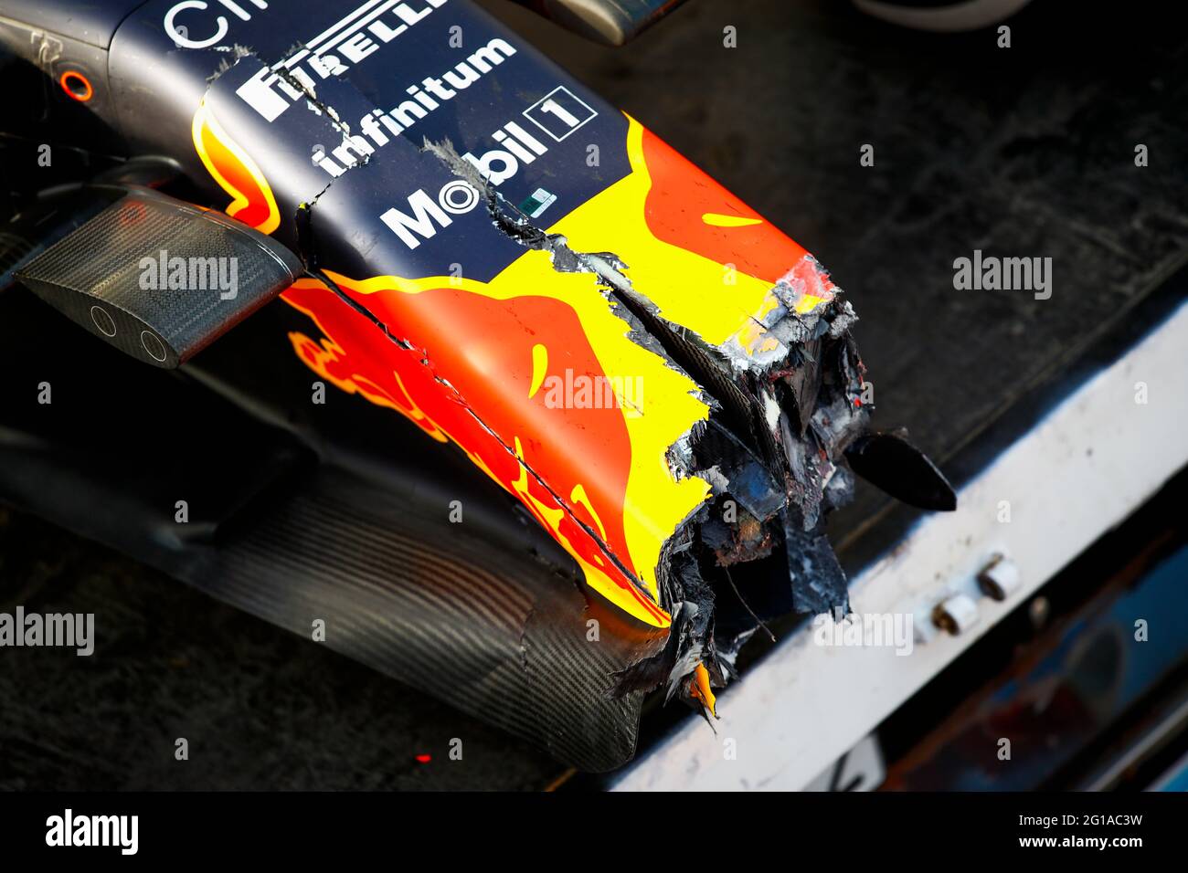 Red Bull Racing Honda RB16B After Pirelli Tyre Puncture Crash During ...