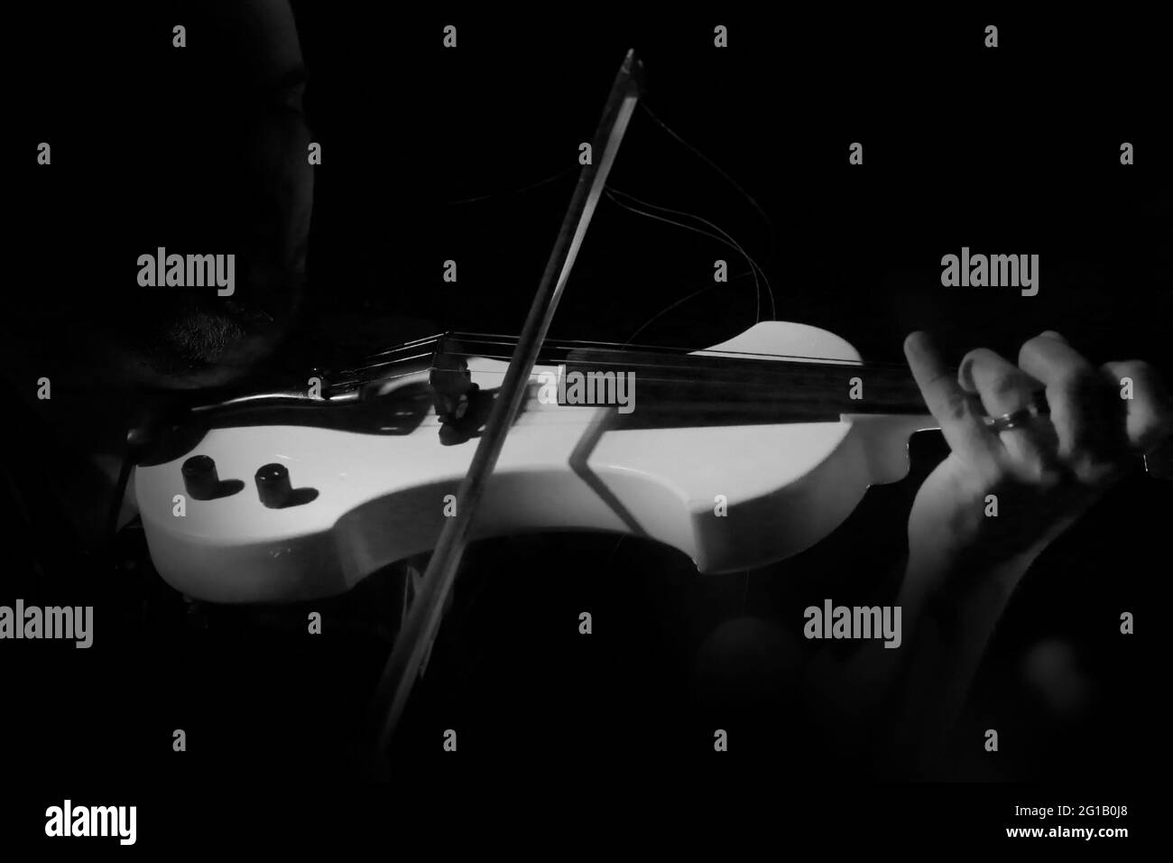 Live violin Black and White Stock Photos & Images - Alamy