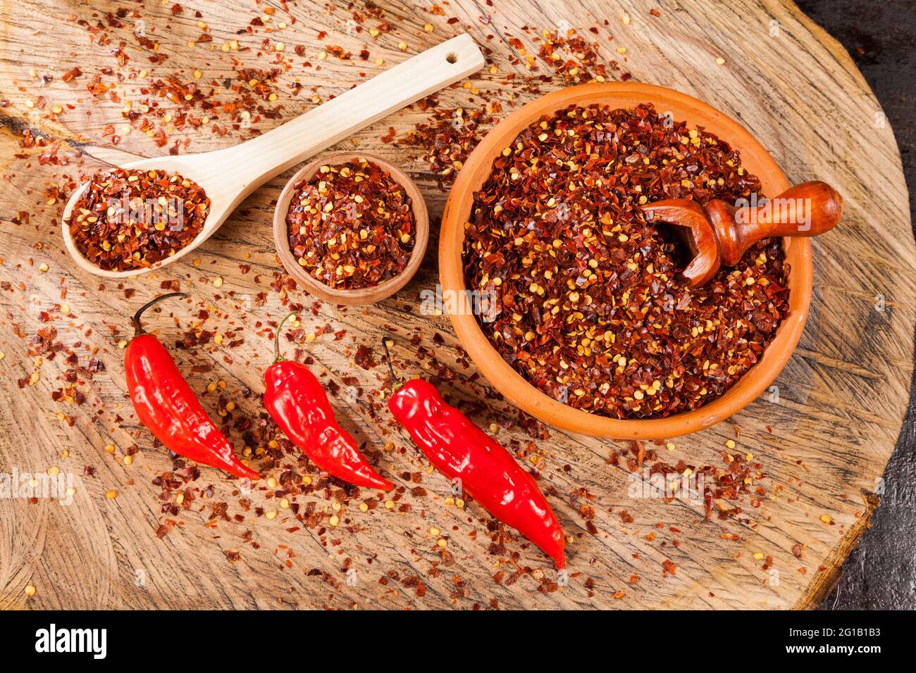 Red chili pepper flakes hi-res stock photography and images - Alamy