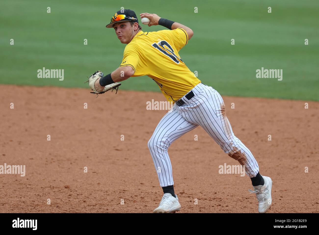 El Mago' snags live ball, 08/25/2018