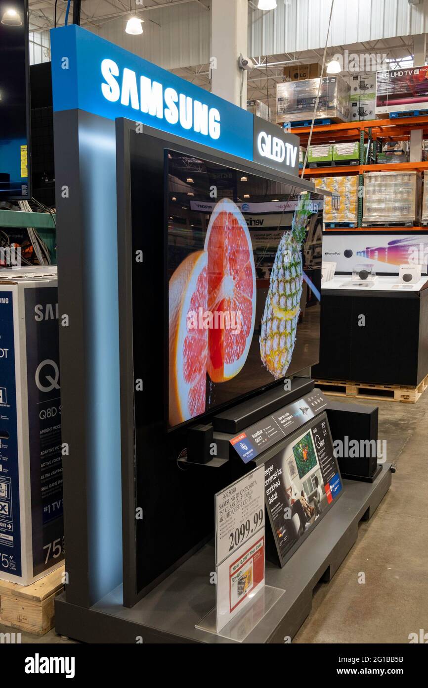 Costco Wholesale Warehouse Store in Massachusetts, USA Stock Photo Alamy