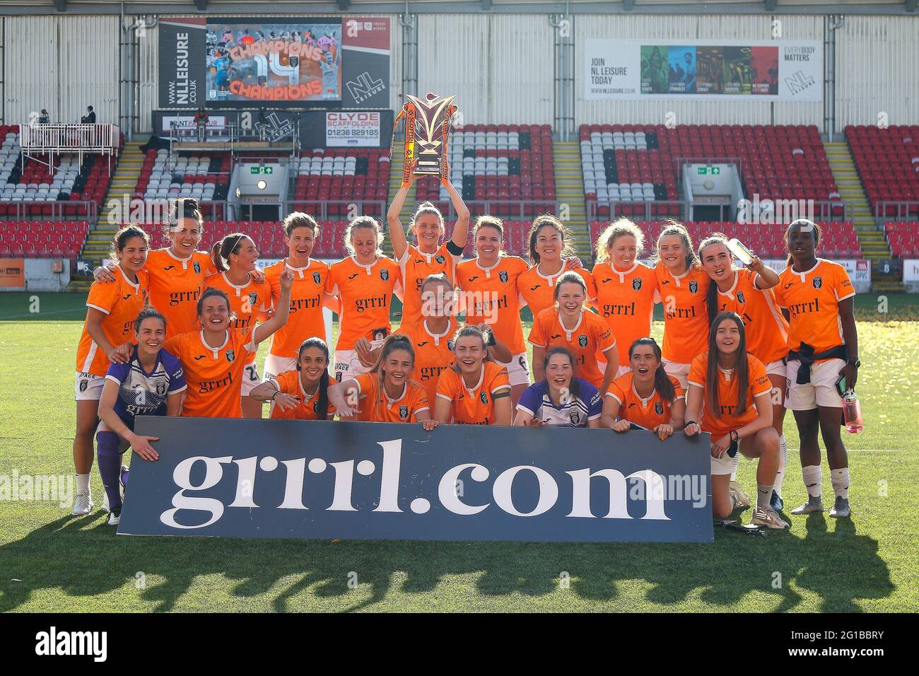 Cumbernauld, UK. 06th June, 2021. Glasgow City FC are crowned League Champions for the 14th consecutive season. The Trophy is presented to Glasgow City Captain Jo Love (#6) & Leanne Ross (#16) of Glasgow City FC as they celebrate with there team mates following the Scottish Building Society Scottish Women's Premier League 1 Fixture Glasgow City FC vs Rangers FC, Broadwood Stadium, Cumbernauld, North Lanarkshire, 06/06/2021 | Credit: Colin Poultney/Alamy Live News Stock Photo