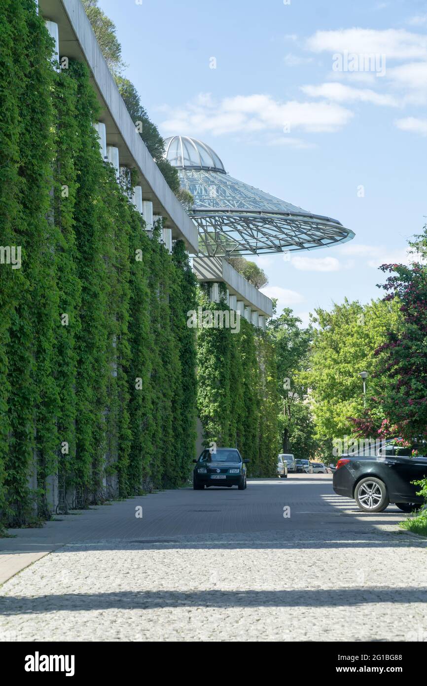 Miami Beach Florida,Collins Avenue,parking garage,Seventh 7th Street Parking  Garage,multi use building,shops,vertical vegetated wall,urban landscape,p  Stock Photo - Alamy