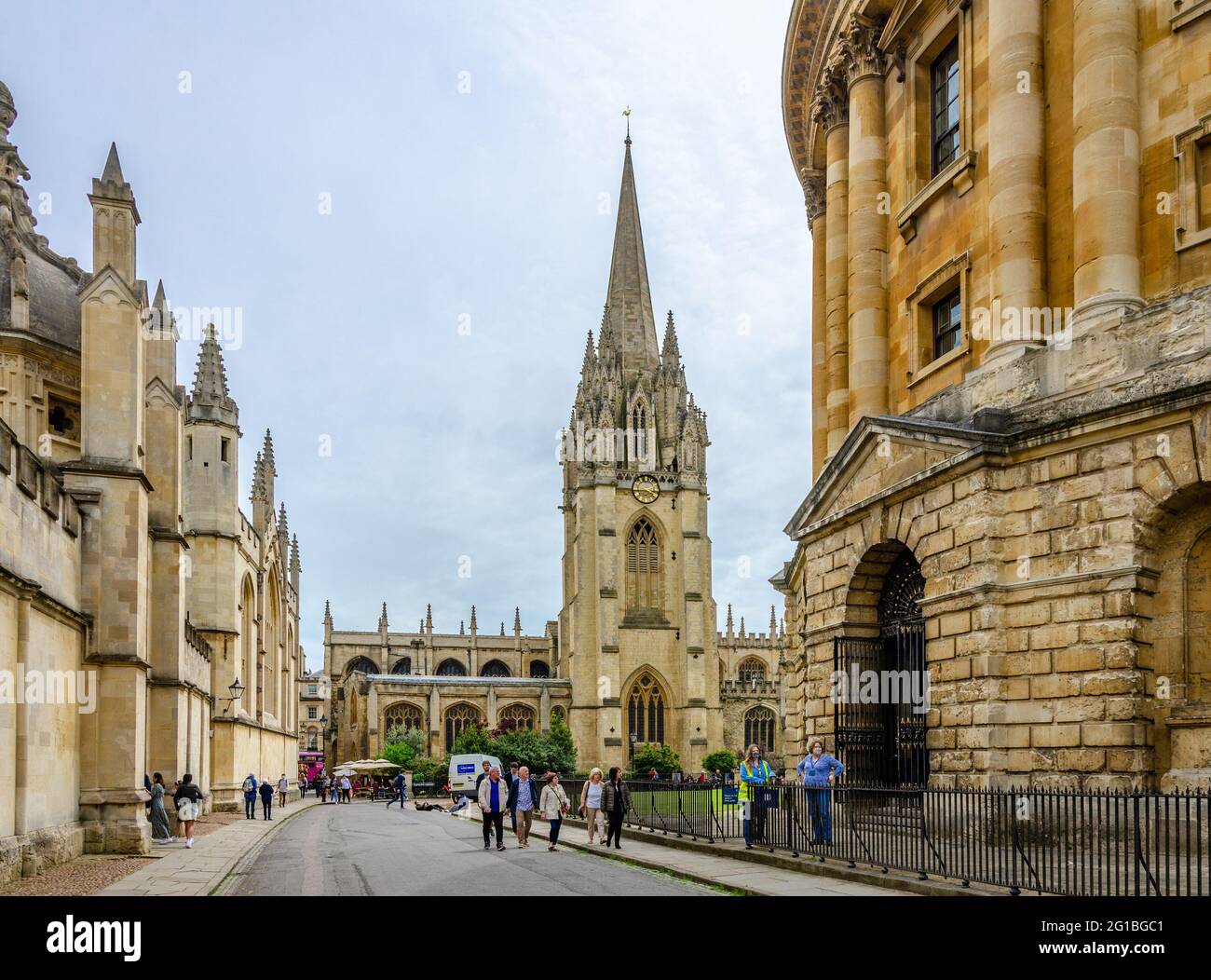 A view along Catte Street in Oxford with The Radcliffe Camer on the right and University Church of St Mary the Virgin on front. Stock Photo
