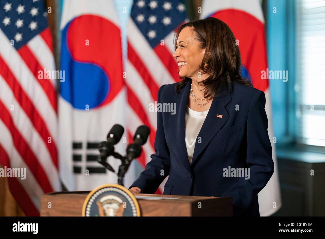 Vice President Kamala Harris greets South Korean President Moon Jae-in Friday, May 21, 2021, in the Vice President’s Ceremonial Office in the Eisenhower Executive Office Building at the White House. (Official White House Photo by Cameron Smith) Stock Photo