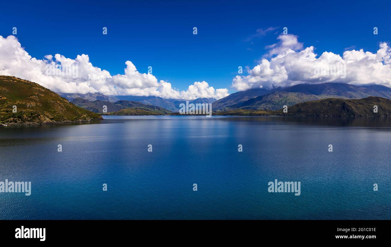 Lake Wanaka, Otago, South Island, New Zealand Stock Photo - Alamy