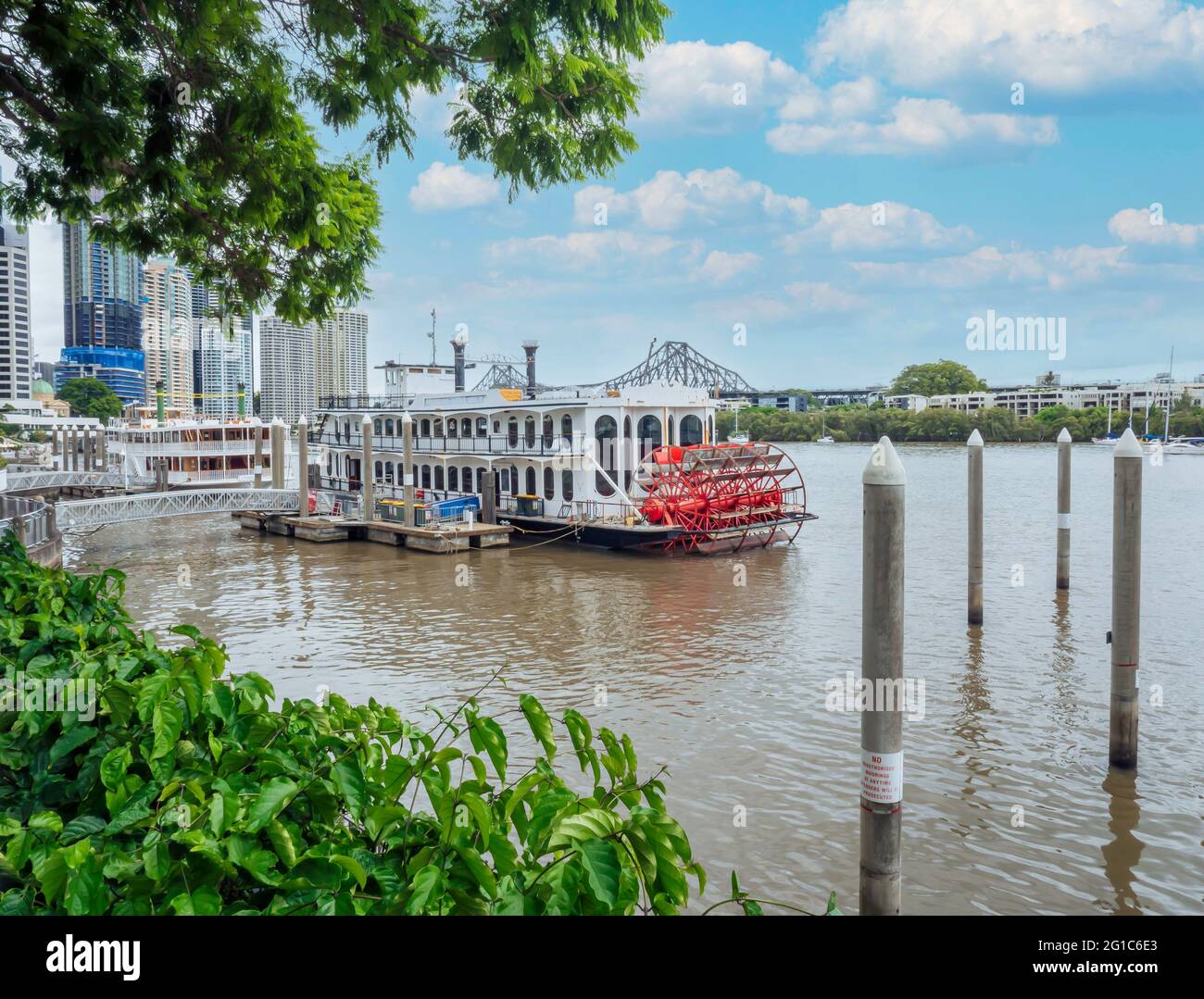 Restaurant boat cruise in the Brisbane River. Brisbane, Queensland