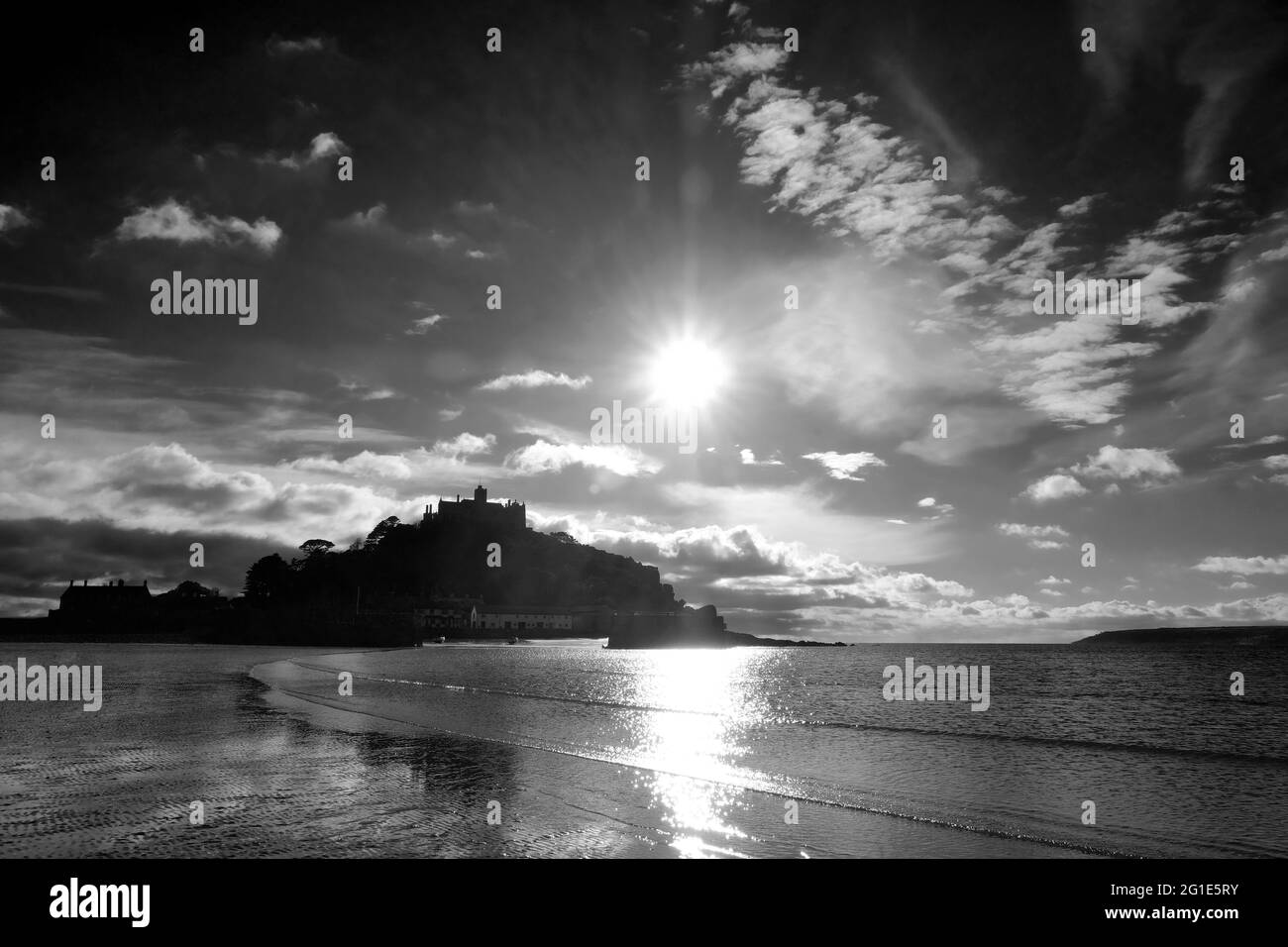 Black and white image of St. Michael's Mount, Cornwall, UK - John Gollop Stock Photo