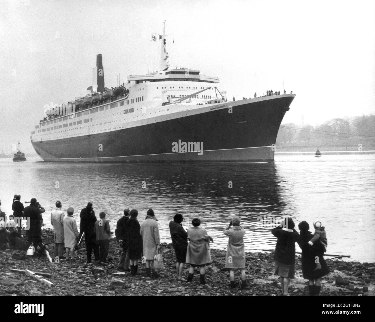 transport / transportation, navigation, ships, 'Queen Elizabeth 2', in Scotland, 1968, ADDITIONAL-RIGHTS-CLEARANCE-INFO-NOT-AVAILABLE Stock Photo