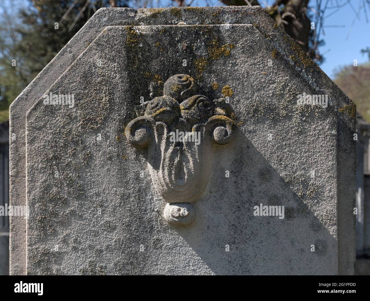 Rose relief on a Jewish gravestone, a symbol of eternal love, New Jewish Cemetery, Nuremberg, Middle Franconia, Bavaria, Germany Stock Photo