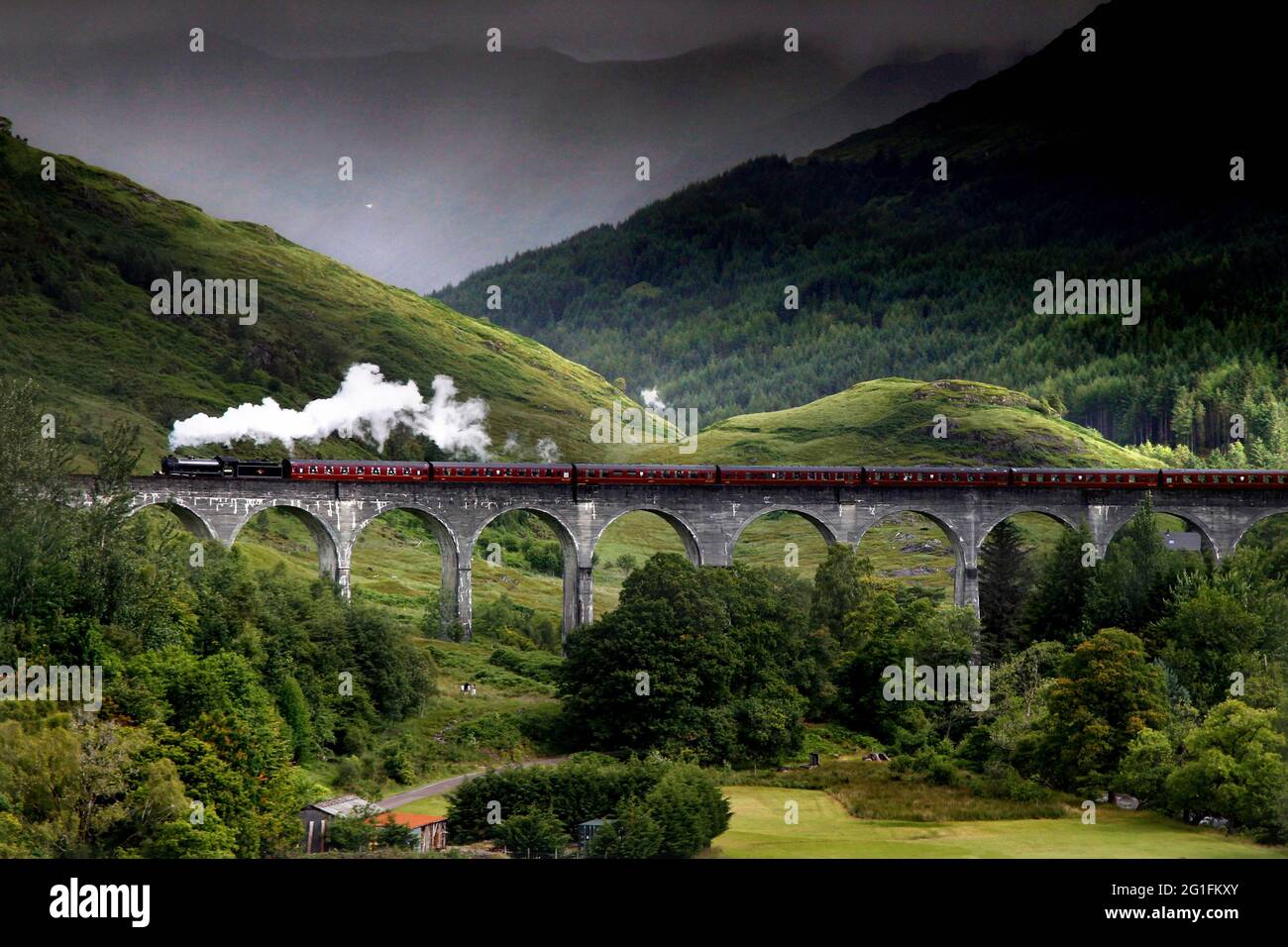 Glenfinnan Viaduct, railway viaduct, railway bridge, West Highland Line