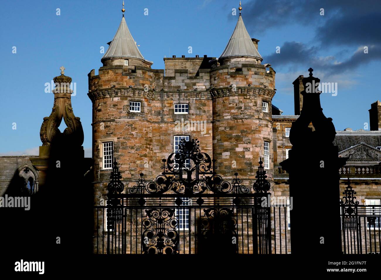 Palace of Holyroodhouse, castle, royal palace, Scottish residence of the kings of Great Britain, Edinburgh, Scotland, Great Britain Stock Photo