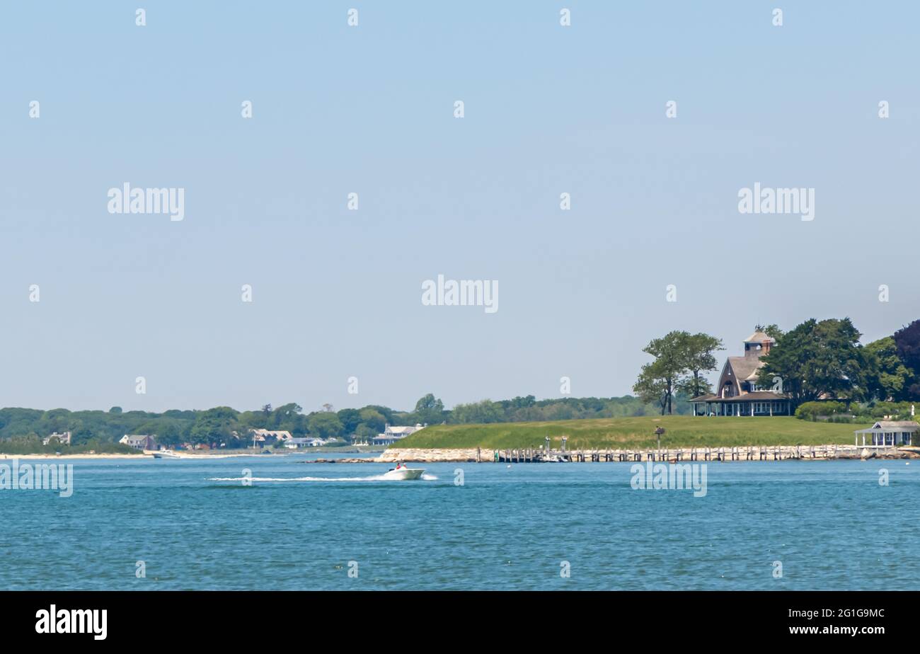 speed boat off Wards Point, Shelter Island, NY Stock Photo