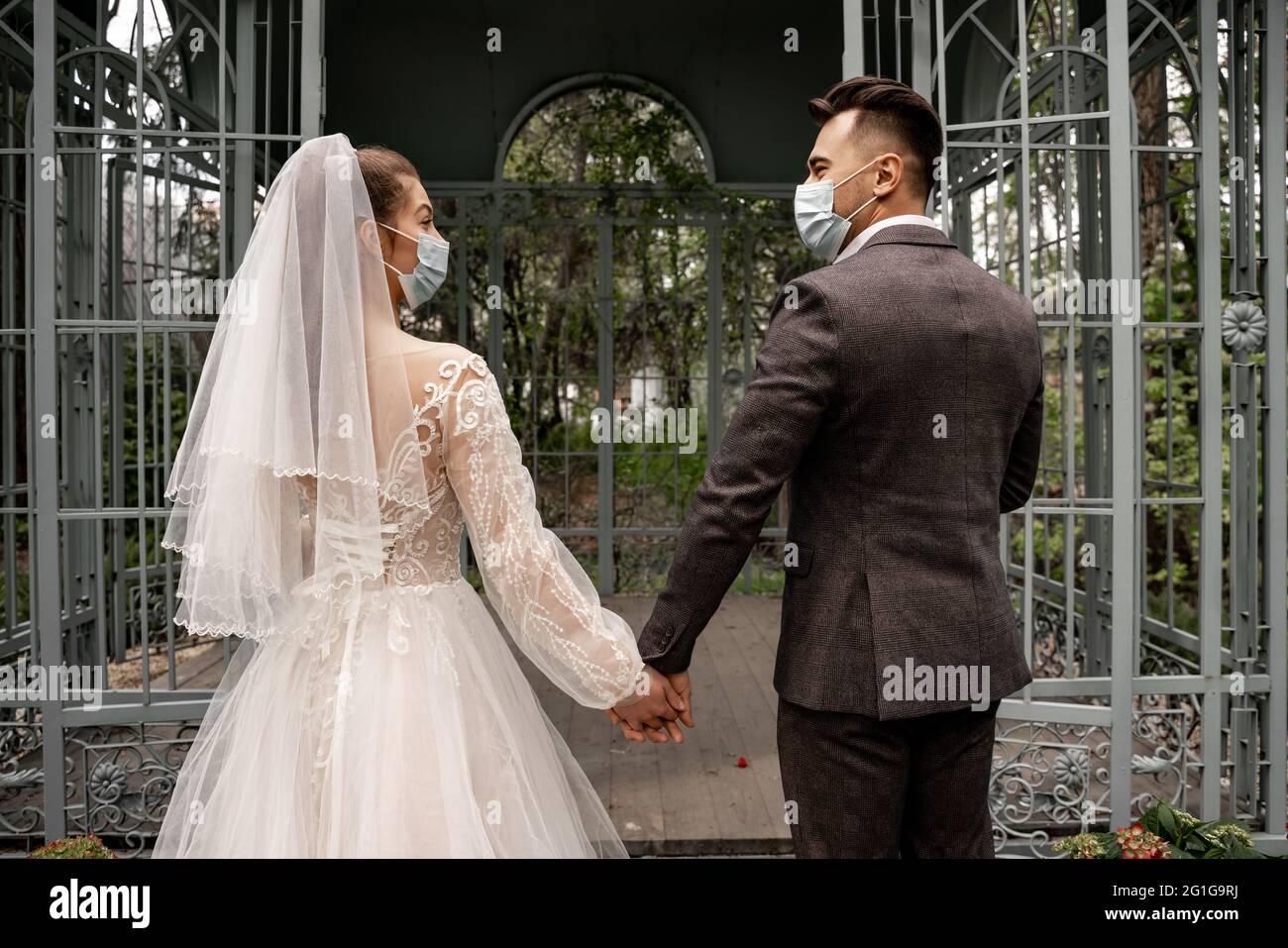 Couple newlyweds in medical hi-res stock photography and images - Alamy