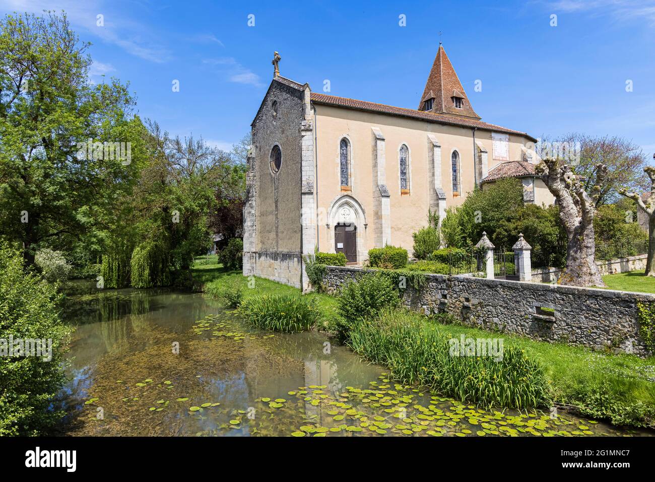 France, Gers, Fources, labelled Les Plus Beaux Villages de France (The Most Beautiful Villages of France), the church Stock Photo