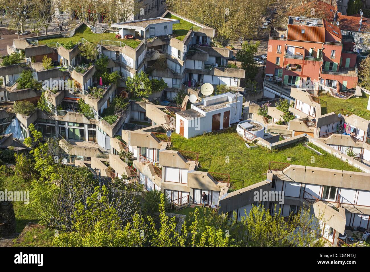 France, Rhone, Givors, Cit� des Etoiles, designed by the architect Jean  Renaudie, housing complex built between 1974 and 1981 and listed as a 20th  century architectural heritage Stock Photo - Alamy
