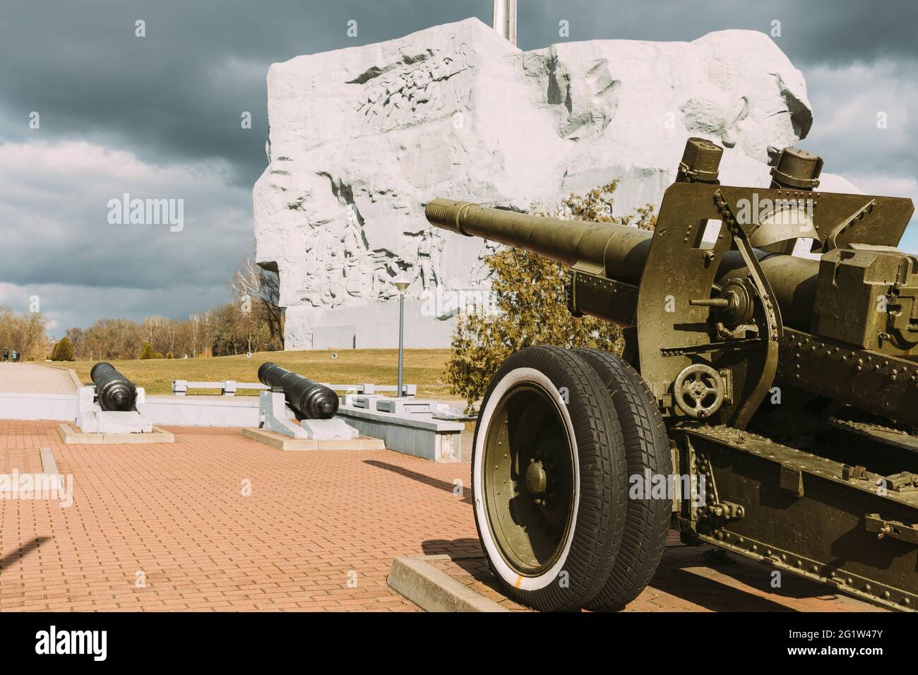 Brest, Belarus. Monument Of Courage In The Brest Fortress. Cannons At Bas-relief Of Monument Of Courage In Brest Fortress Stock Photo