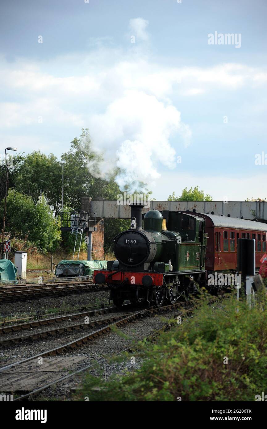 Red steam engine hi-res stock photography and images - Alamy