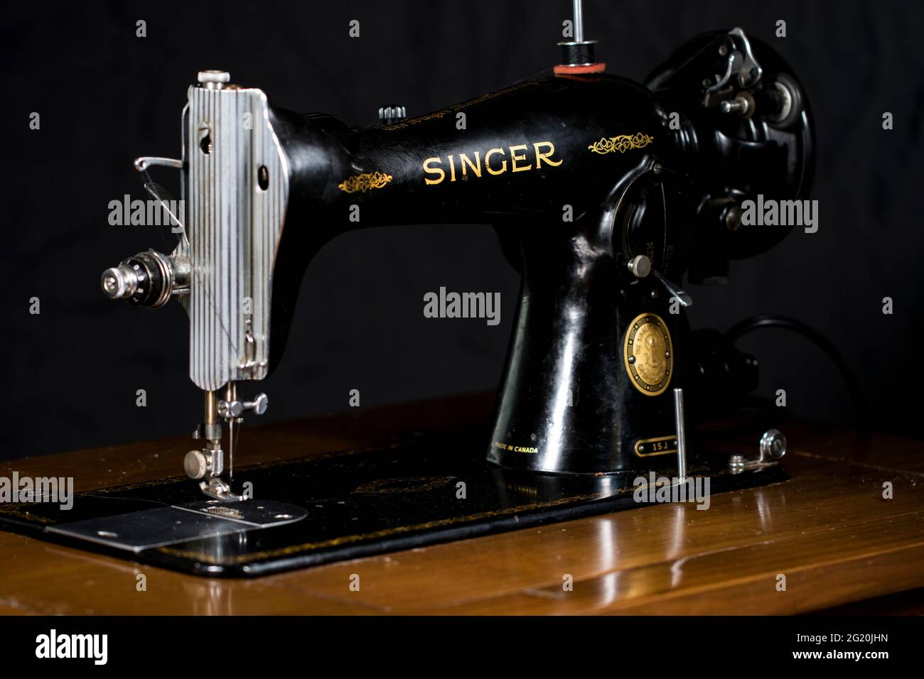 Vintage sewing machine Singer 15-91. Retro seamstress tools Singer Sewing  Machine Stock Photo - Alamy