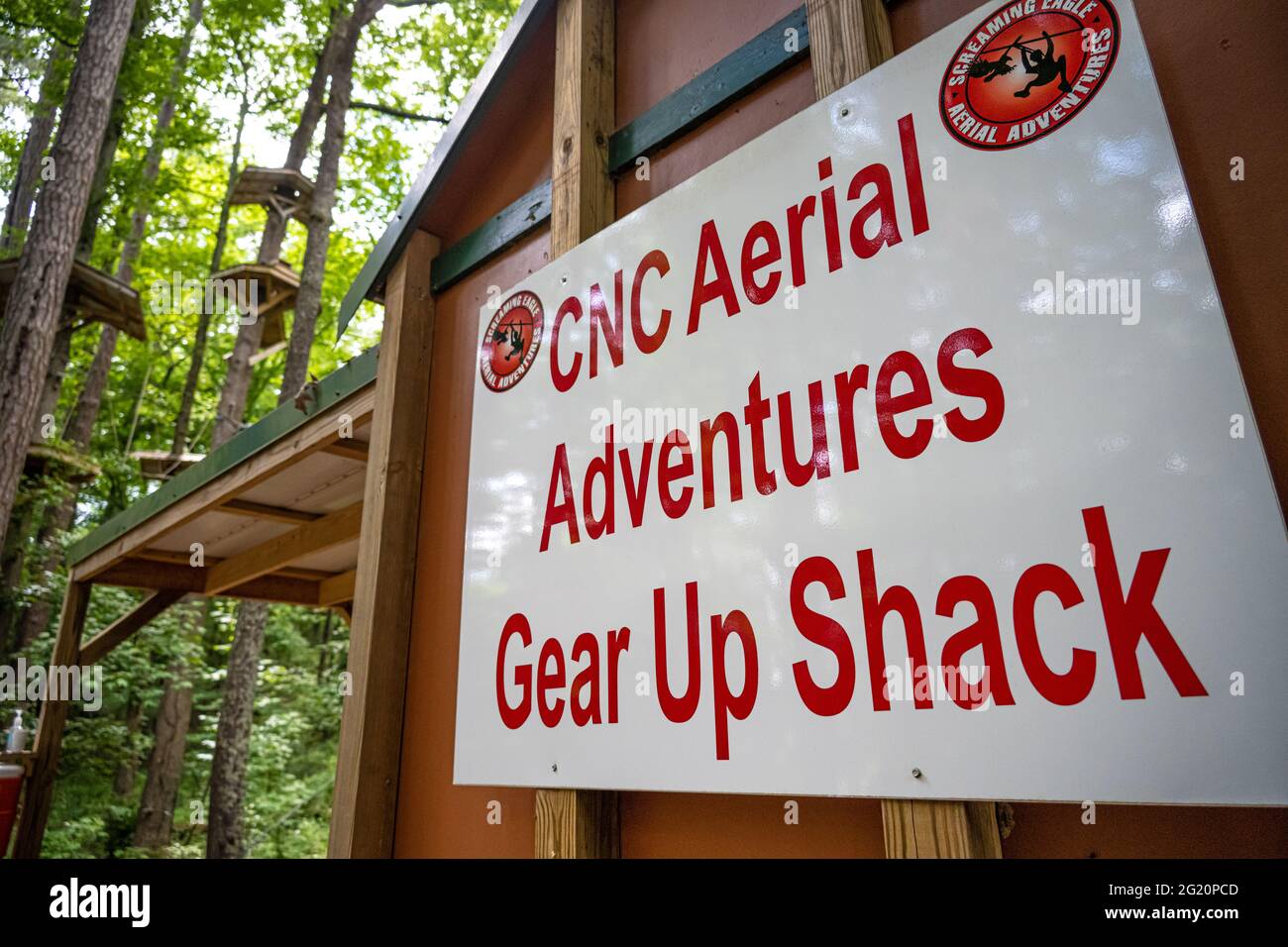 Screaming Eagle Aerial Adventures ziplines and high ropes course at Chattahoochee Nature Center in Roswell, Georgia. (USA) Stock Photo