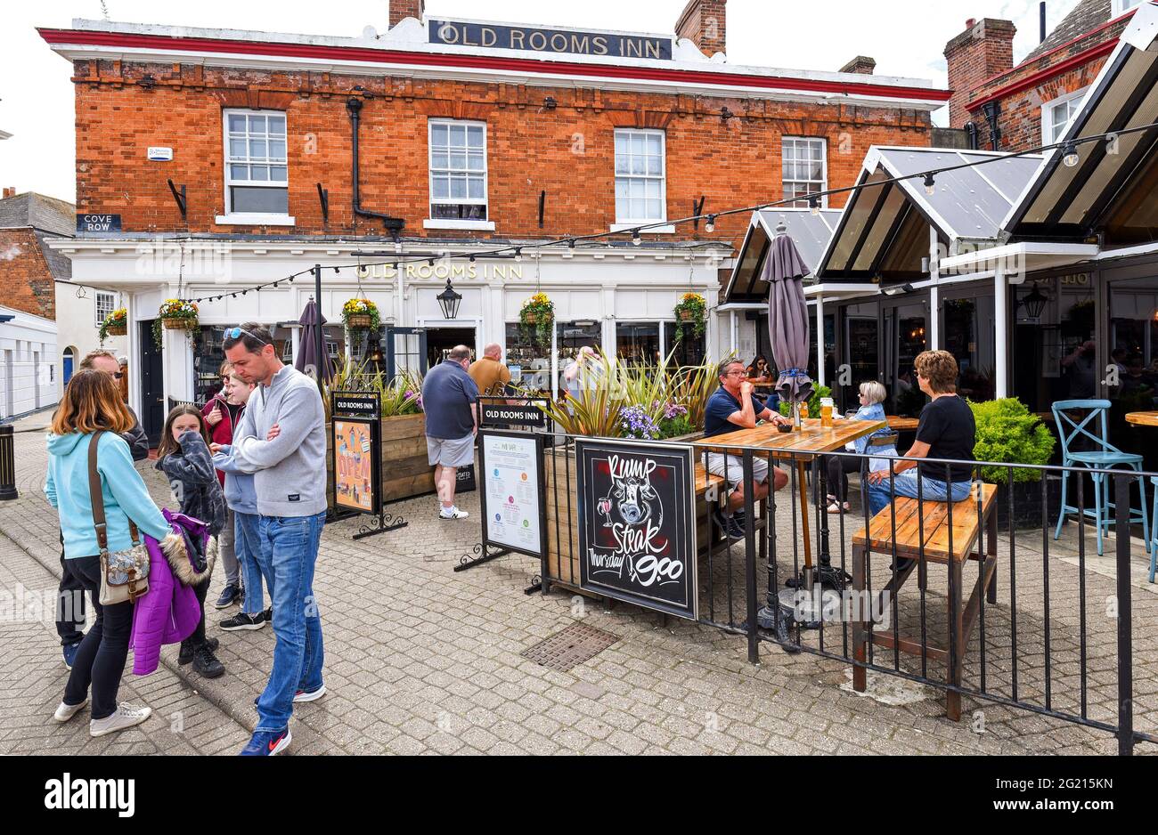Old rooms inn hires stock photography and images Alamy