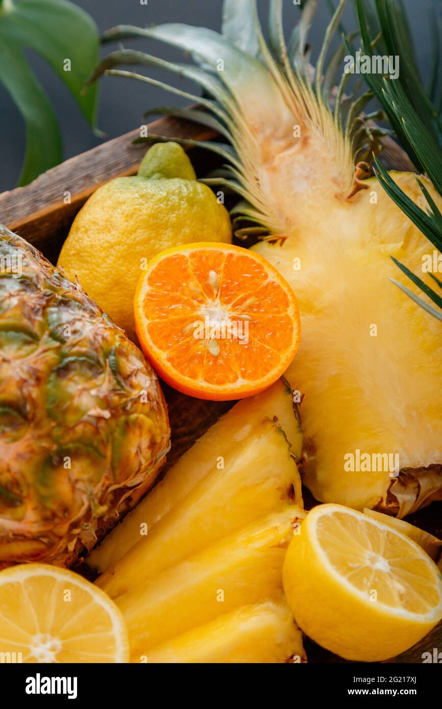 Tropical fruits banana ananas hires stock photography and images Alamy