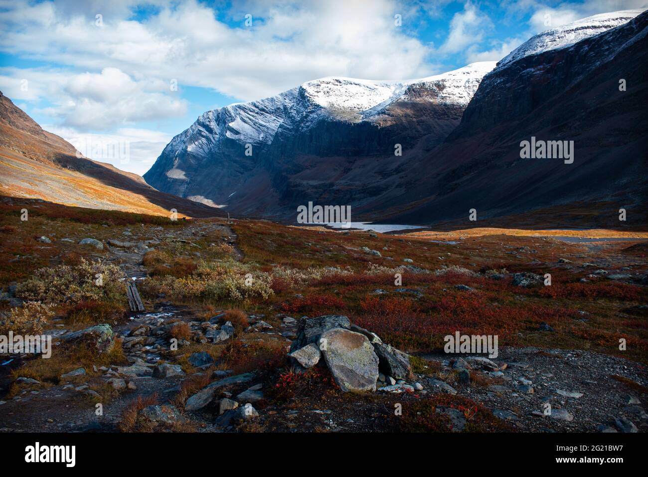 A rocky path connecting Kungsleden trail and Kebnekaise Mountain Station, Lapland, Sweden, September 2020 Stock Photo