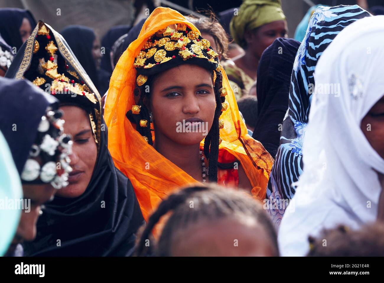 Africa /MALI /Tintelaute/Tuareg celebrating a wedding  with young bride  dressed up in Tintelaute  near Timbuktu , Mali ,West Africa . Stock Photo
