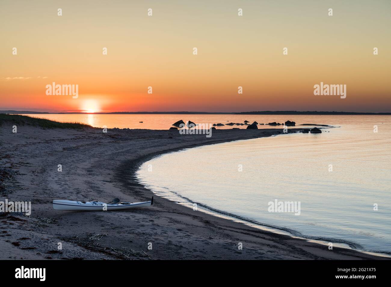 Sunset at Pitkäviiri island, Pyhtää, Finland Stock Photo