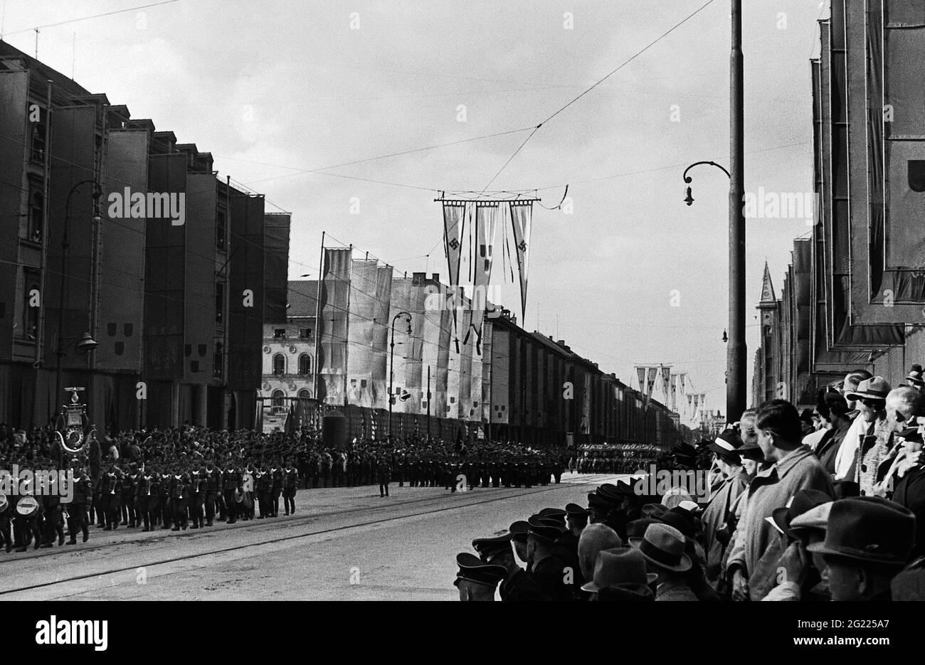 National Socialism, parades, 'Tag der deutschen Kunst', Munich 8th- 10.7.1938, procession, Ludwigstrasse (street), EDITORIAL-USE-ONLY Stock Photo