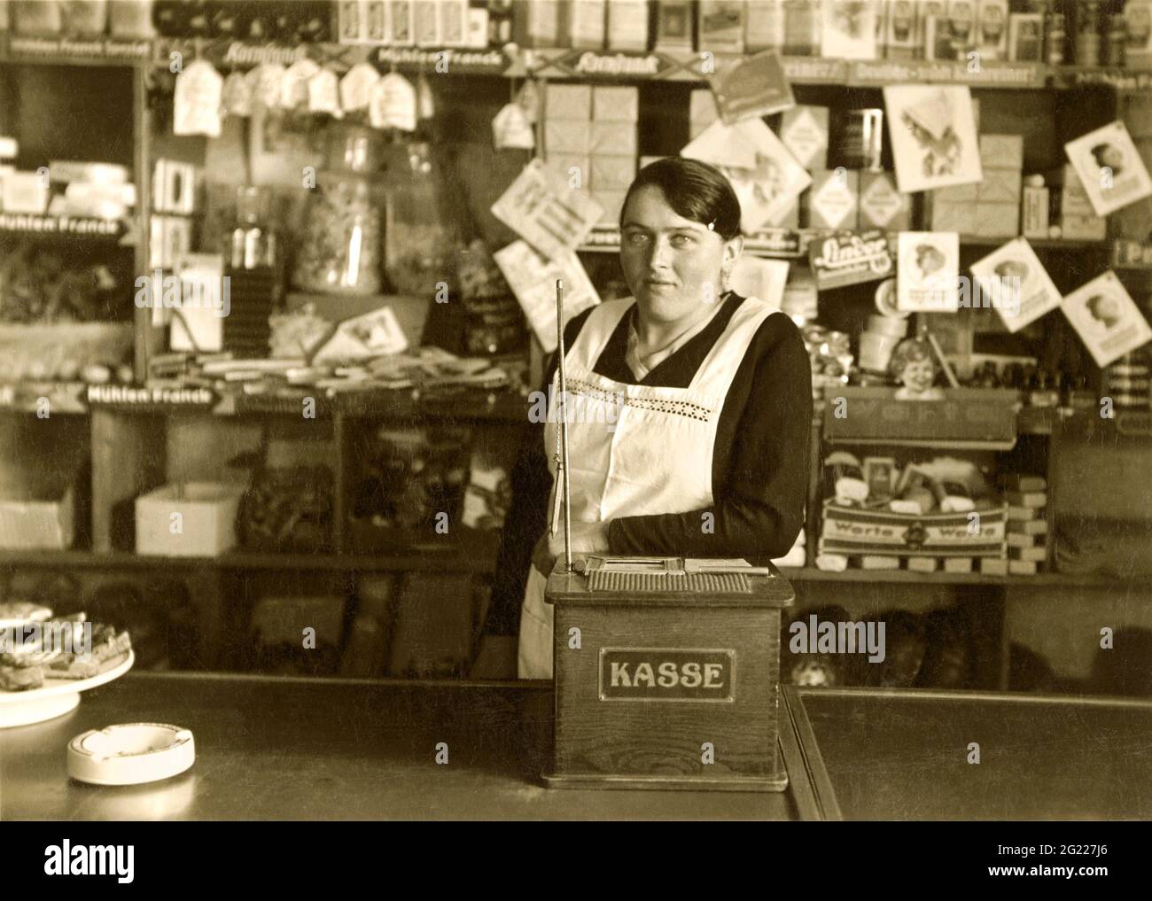 trade, small corner shop, Berlin, Germany, circa 1930, ADDITIONAL-RIGHTS-CLEARANCE-INFO-NOT-AVAILABLE Stock Photo