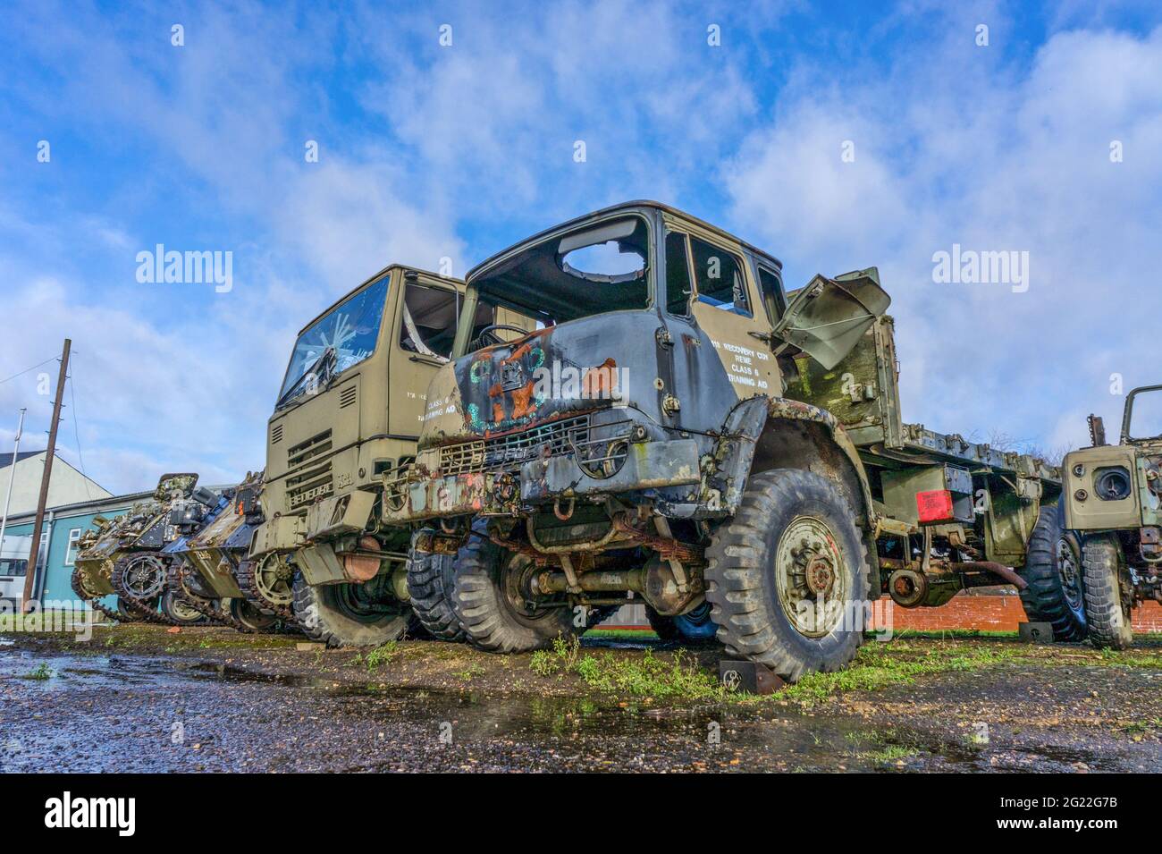 Military vehicles hi-res stock photography and images - Alamy