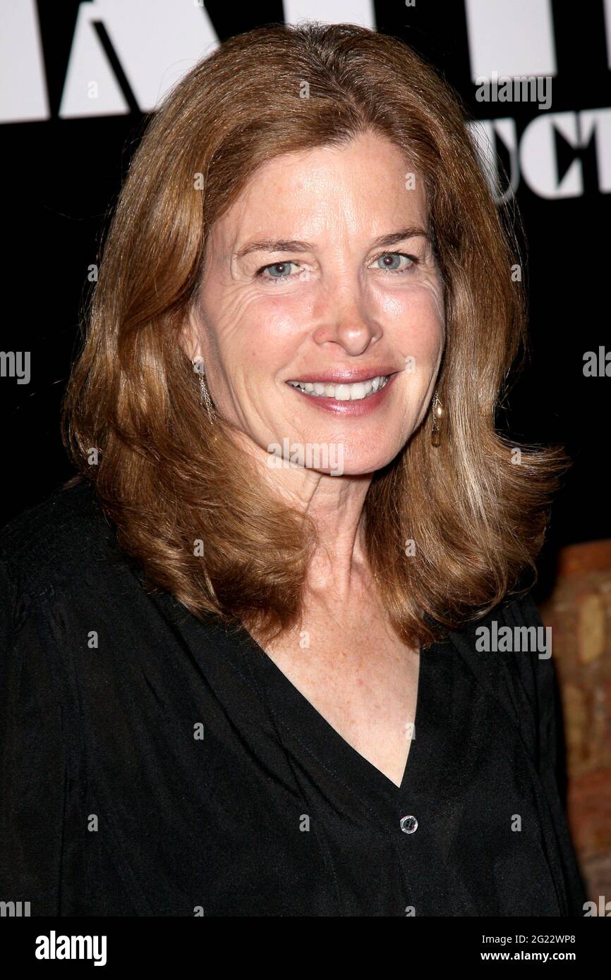 New York, NY, USA. 7 April, 2012. Blanche Baker at the Coffee Shop Wrap