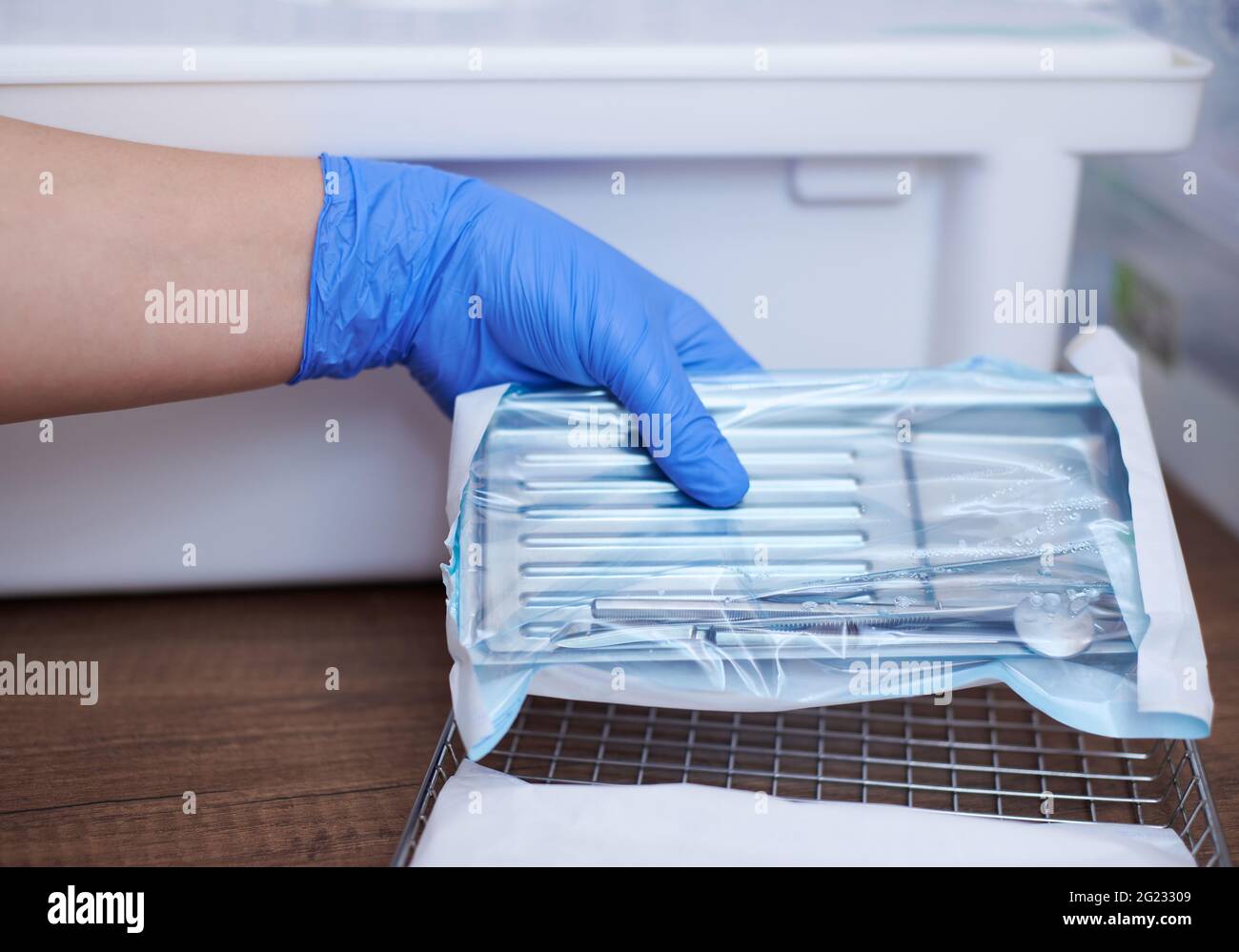 Dental instruments sterilization hires stock photography and images Alamy