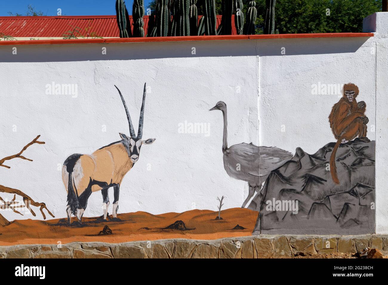 Eva's Guesthouse in Omaruru: Wall colourfully painted with nature motifs, Erongo Region, Namibia Stock Photo