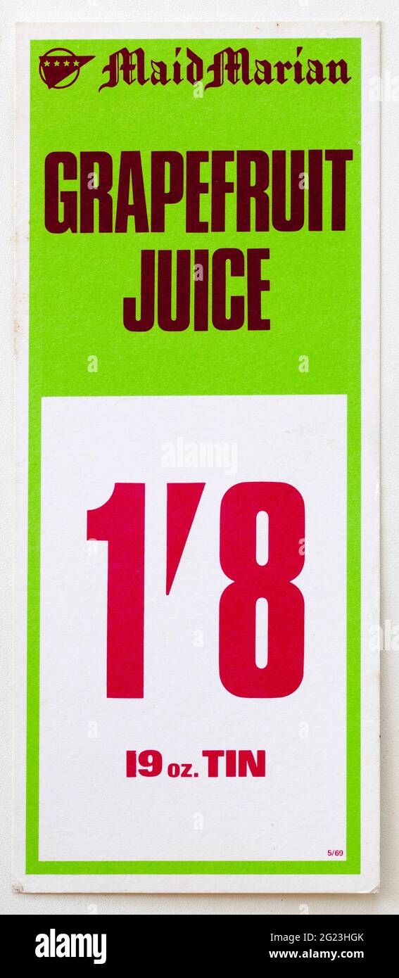 1970s Shop Advertising Price Display Label - Maid Marian Grapefruit Juice Stock Photo