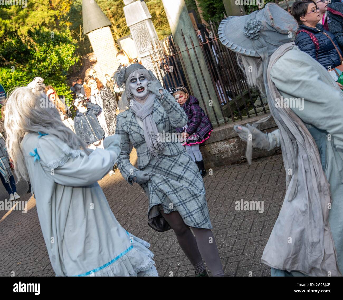 Alton Towers Scare Actors During Scarefest Scare Fest Inc The Alton Ancestors And The Freak Show Halloween Scare Scares Stock Photo Alamy