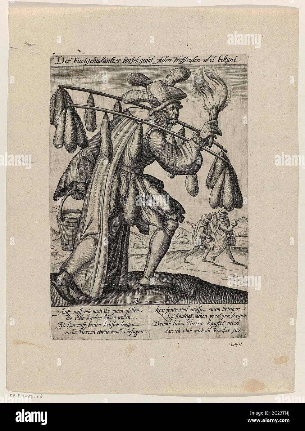 The foxtail seller; Der fuchsschwäntzer; Der Fuchsschwäntzer Bin Ich Genant, Allen Hoffleuten Wool Bekant. Trader in Vossenstaarten is true to a belt around his waist and bound to two sticks over his shoulders. In his one hand a bucket of water, in his other hand a burning torch. In the background a man who holds a second Lord a foxtail. Since 'fuchsschwanz' in German, in addition to foxtail also means flanging yard, the foxtail seller must probably be considered a flanging. Not in Hollstein. Stock Photo
