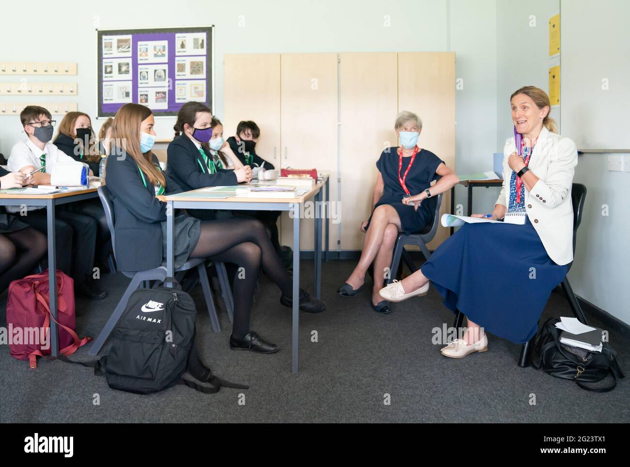 Kim leadbeater right hires stock photography and images Alamy