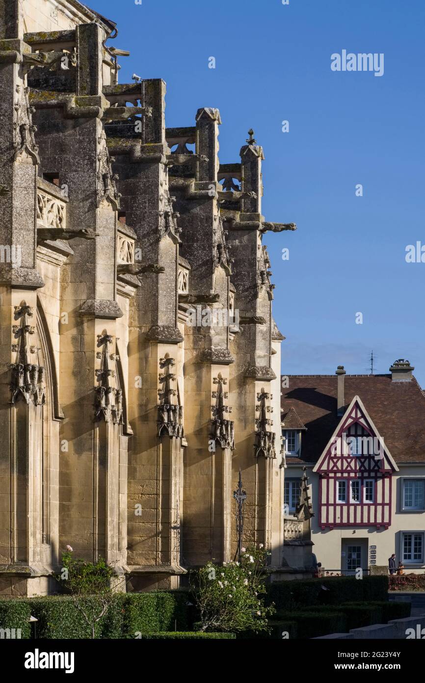 Pont l'Eveque (Normandy, north western France): St. Michael’s Church (“eglise Saint Michel”), building registered as a National Historic Landmark (Fre Stock Photo