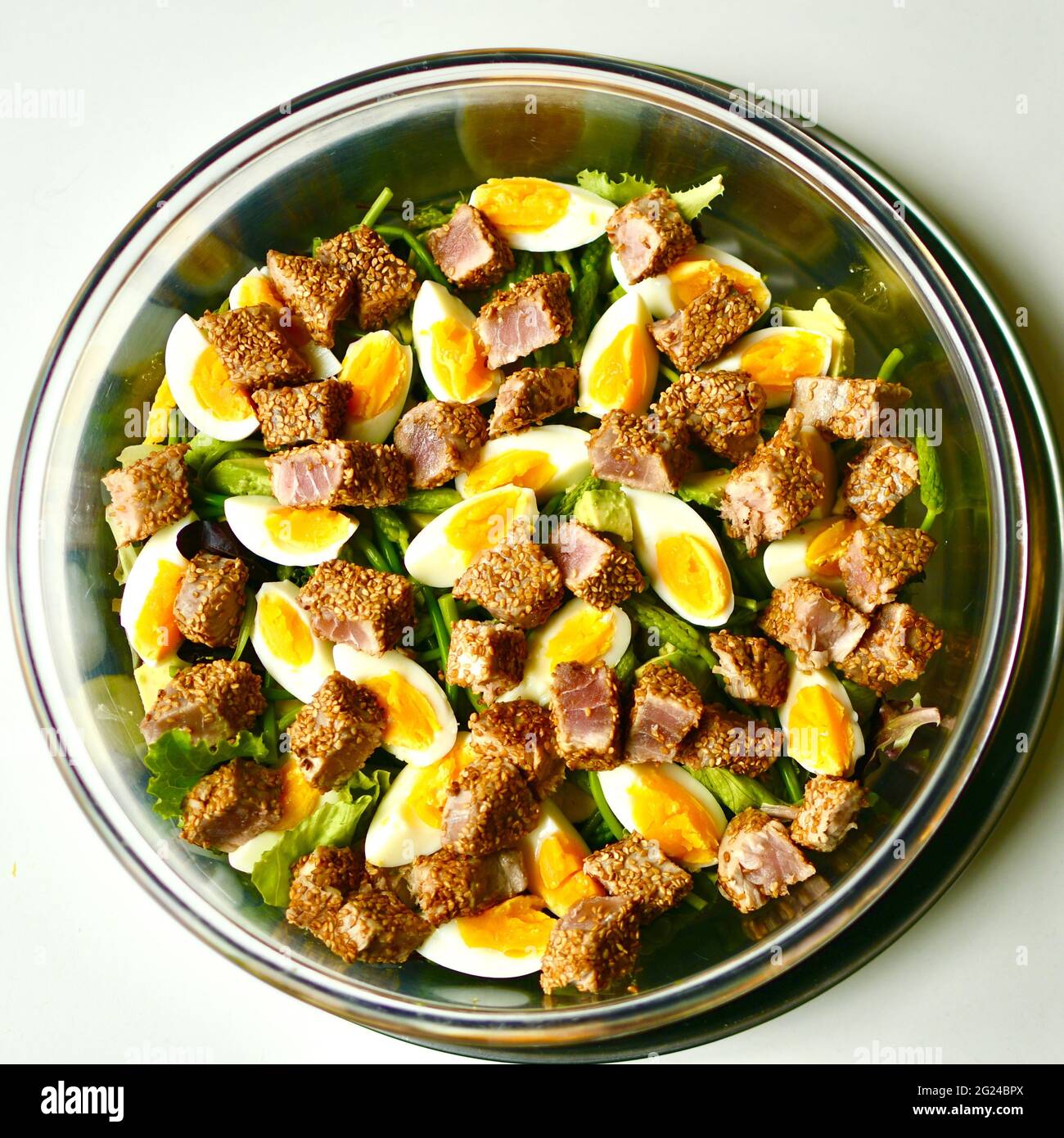 Healthy Asian Tuna Salad Stock Photo - Alamy