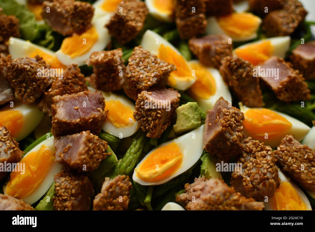 Healthy Asian Tuna Salad Stock Photo - Alamy