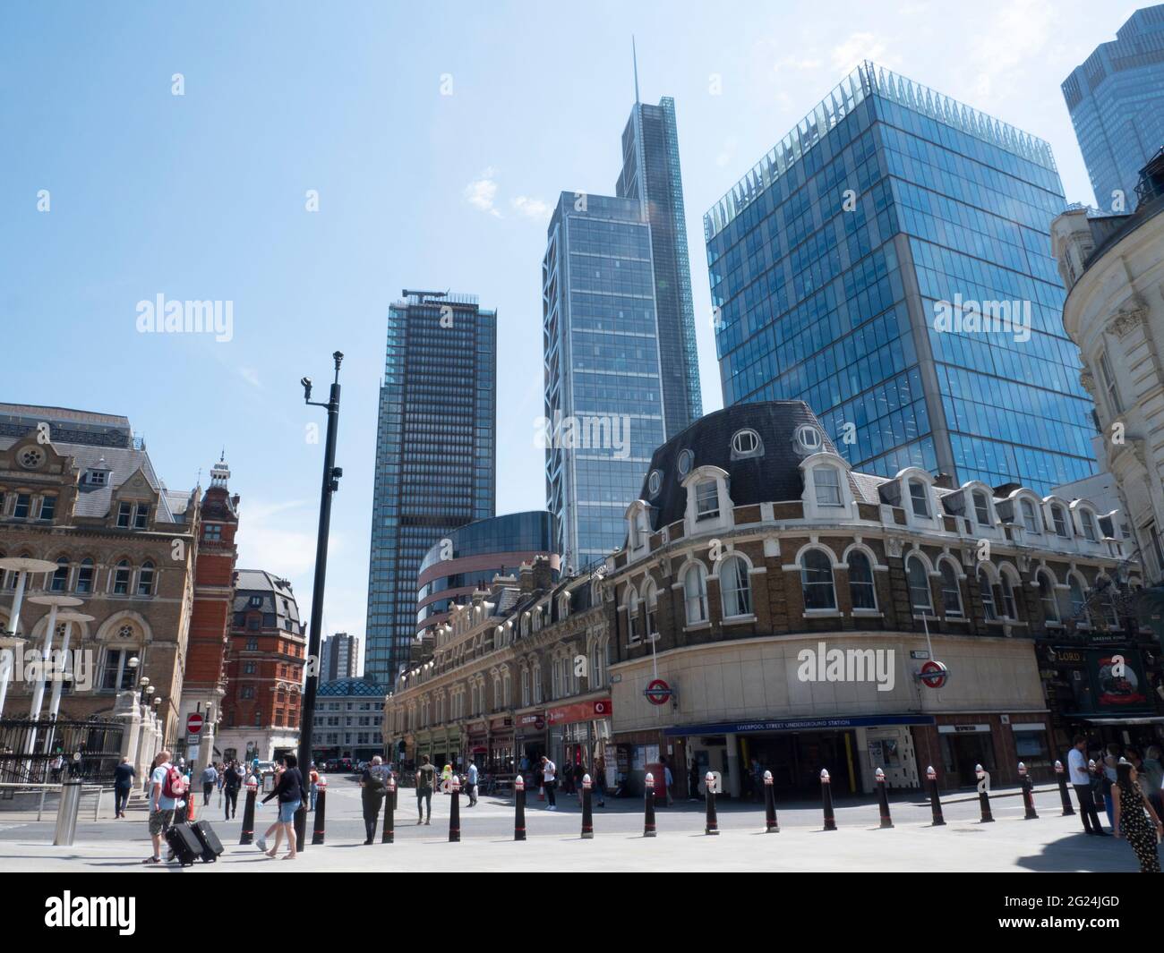 Old liverpool street station hi-res stock photography and images - Alamy