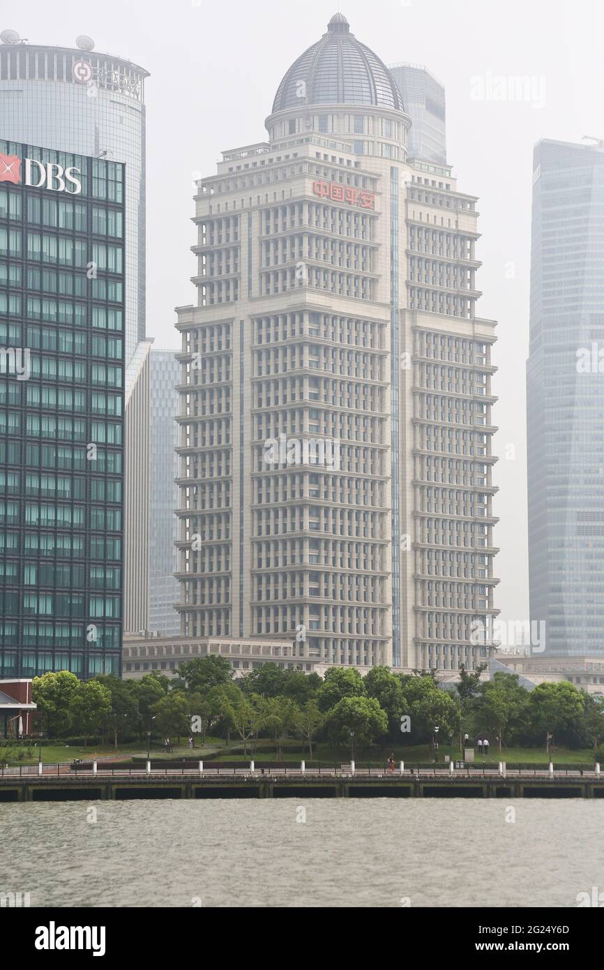 Ping An Finance Centre Bank and DBS Buildings viewed from Huangpu River, Shanghai, Peoples Republic of China Stock Photo