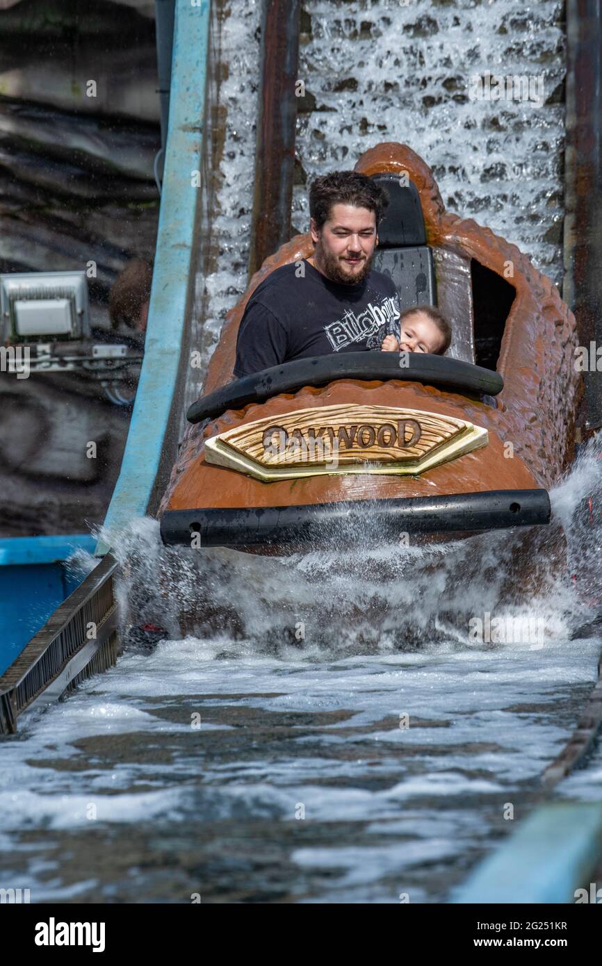 Oakwood theme park hi-res stock photography and images - Alamy