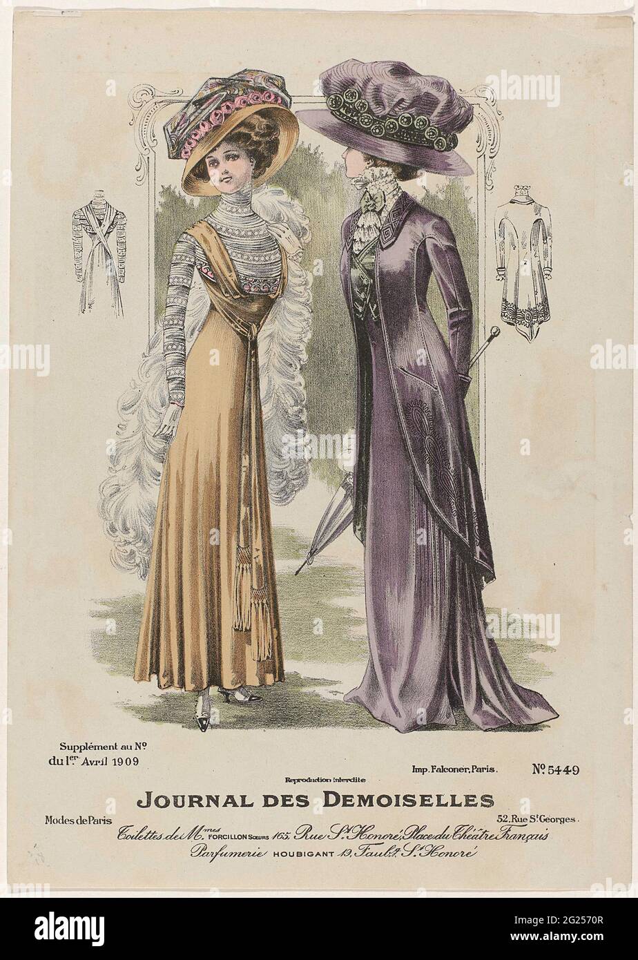 Journal des Demoiselles, Supplément Au No. Du 1 Avril 1909, No. 5449: Toilet's toilets (...). Woman in a single-length clot with high waist, whose shoulder straps come together in a knot; tassels at the ends. Striped body with long sleeves. Long stole around the shoulder. Large hat decorated with flowers. Woman in long jacket with rounded fronts on a short cardigan and long skirt with split. Guimpe (?) With bow. Beach umbrella(?). According to the caption, they wear 'toilets' from MMes Forcillon Soeurs. Print from the Mode magazine Journal des Demoiselles (1833 -1922). Stock Photo