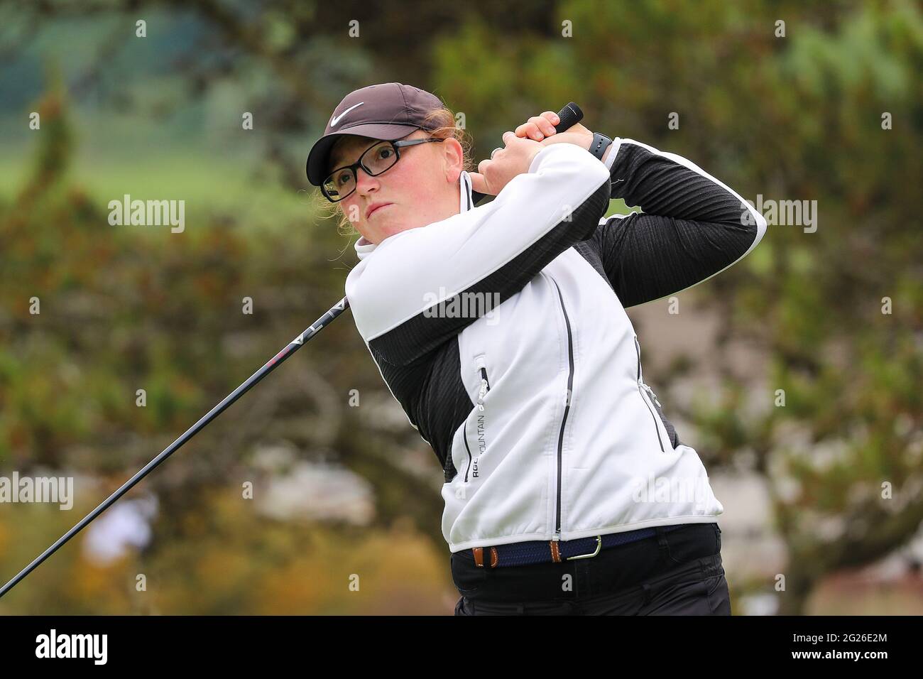 Troon, UK. 8th June, 2021. KATIE WARREN from England teeing off at the 17th tee on Barassie LInks, Troon during the women's open championship organised by the R and A. Credit: Findlay/Alamy News Credit: Findlay/Alamy Live News Stock Photo