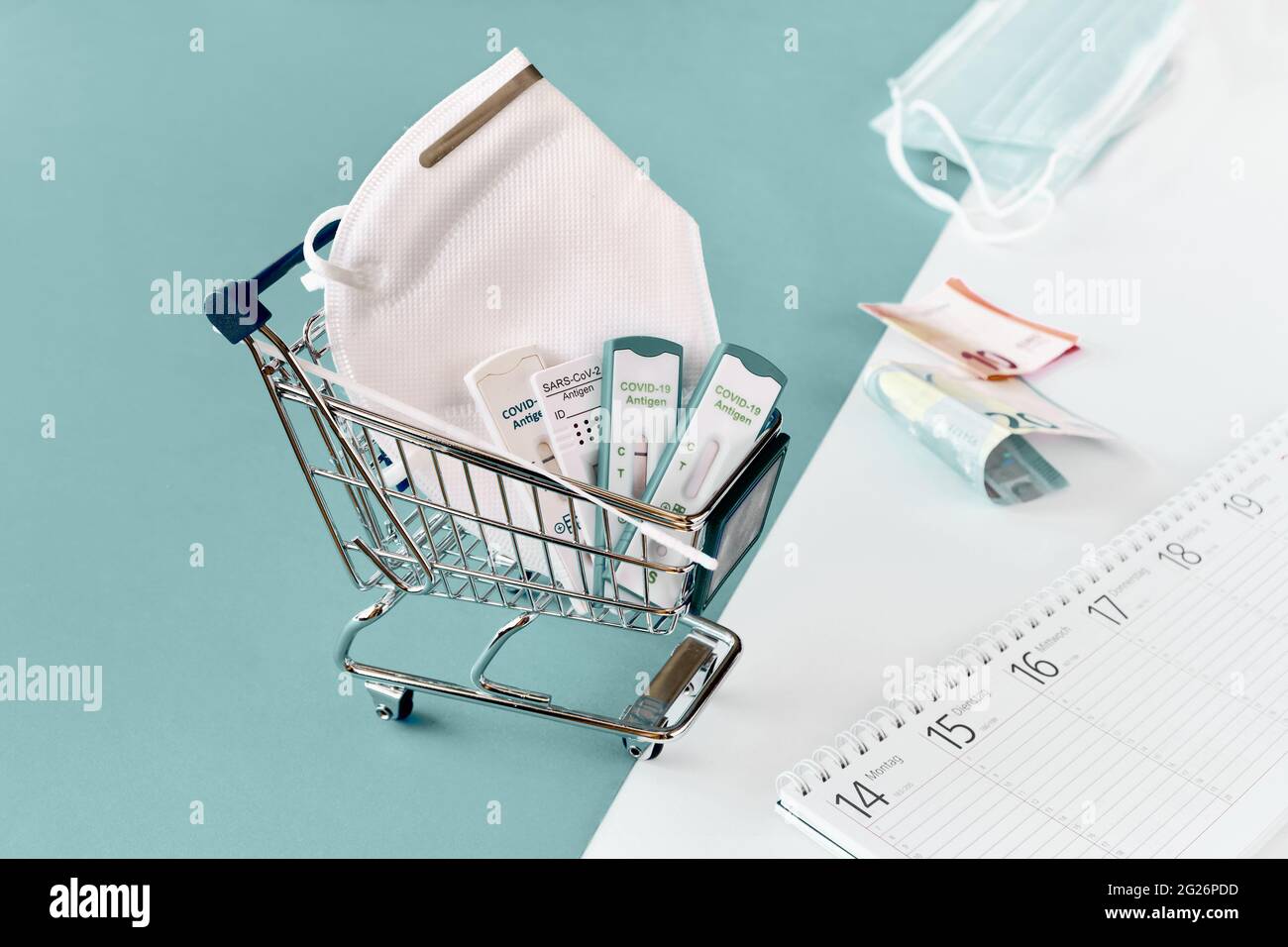Cost of shnelltest, rapid corona test in German language. Shopping cart